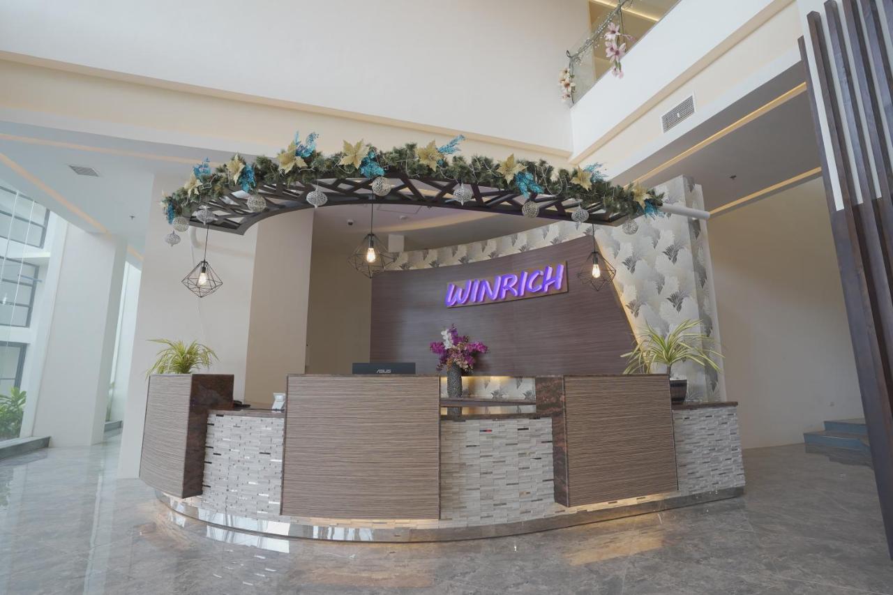 Winrich Hotel マクタン エクステリア 写真