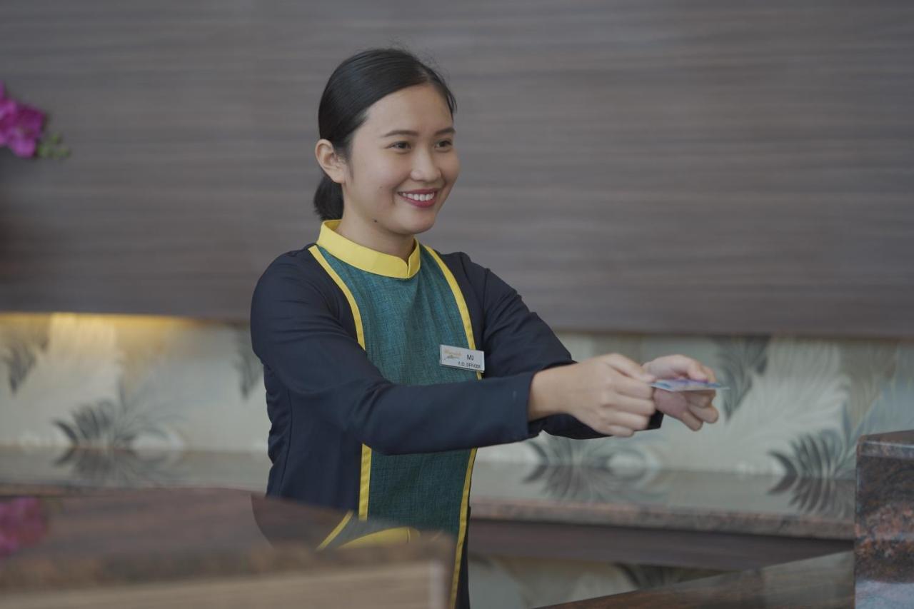 Winrich Hotel マクタン エクステリア 写真