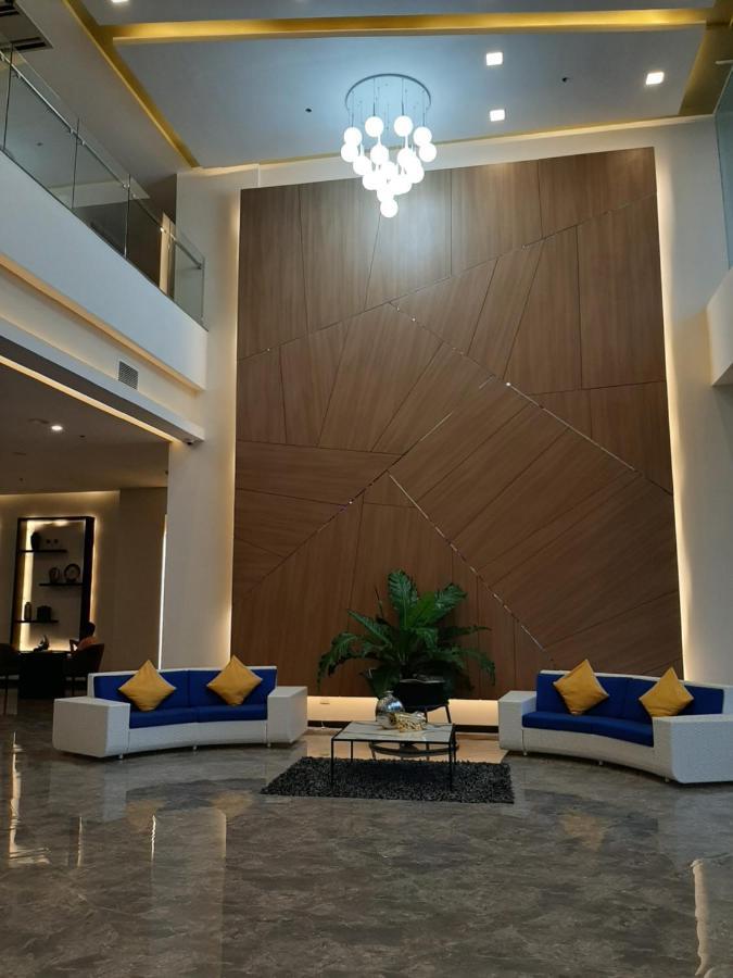 Winrich Hotel マクタン エクステリア 写真